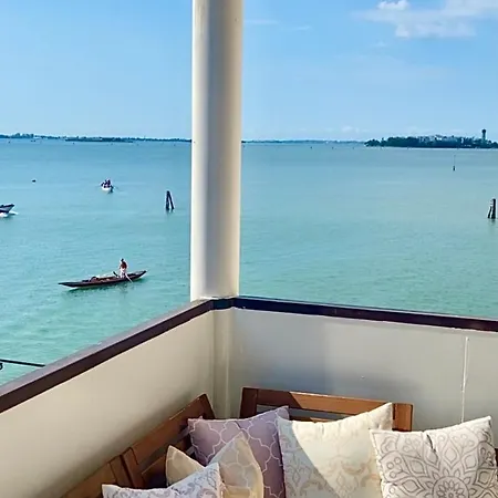 Lagoon Secret Apartment *