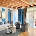 Lagoon Secret البندقية