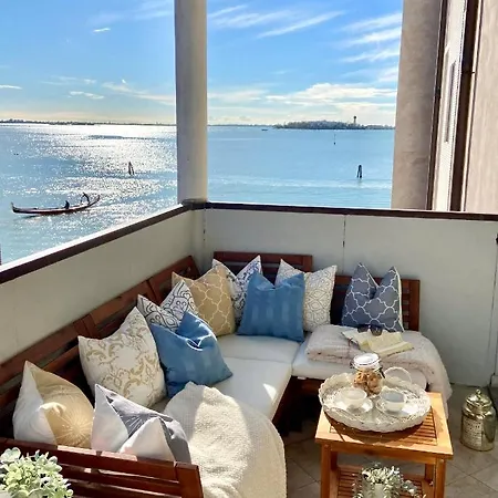 Apartment Lagoon Secret *