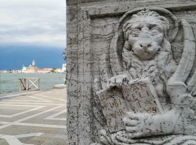 Lagoon Secret Апартаменты Венеция